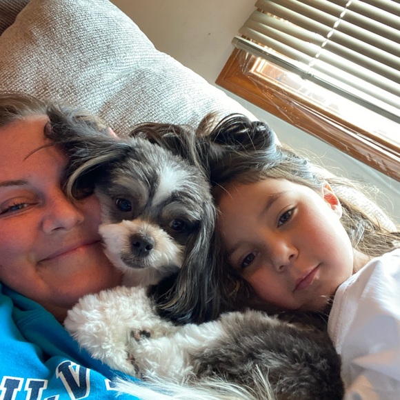 Meet your Posher’s, Charitie & Kevin - Picture 4 of 9